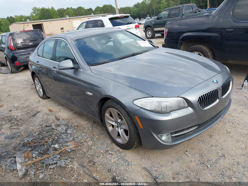 2013 BMW 5er VIN WBAXG5C53DD234143 IAAI salvage auction — REPOSSESSION, Salvage Title, sold $525 on 2026-07-20 (photo 1)