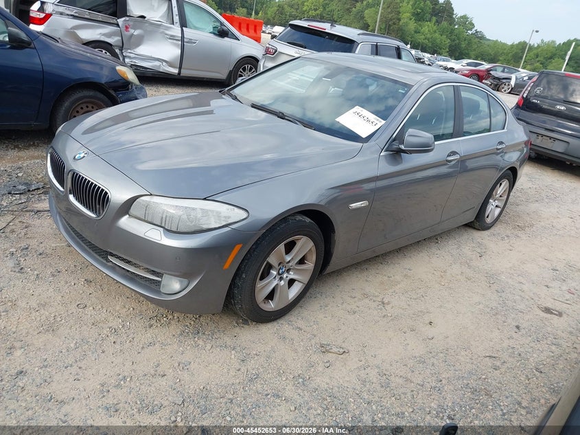 2013 BMW 5er VIN WBAXG5C53DD234143 IAAI salvage auction — REPOSSESSION, Salvage Title, sold $525 on 2026-07-20 (photo 2)