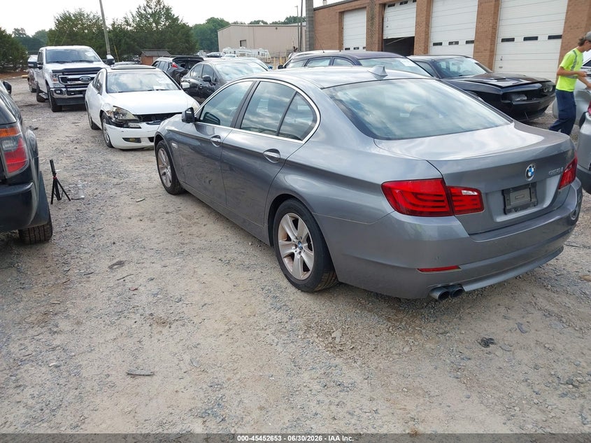 2013 BMW 5er VIN WBAXG5C53DD234143 IAAI salvage auction — REPOSSESSION, Salvage Title, sold $525 on 2026-07-20 (photo 3)