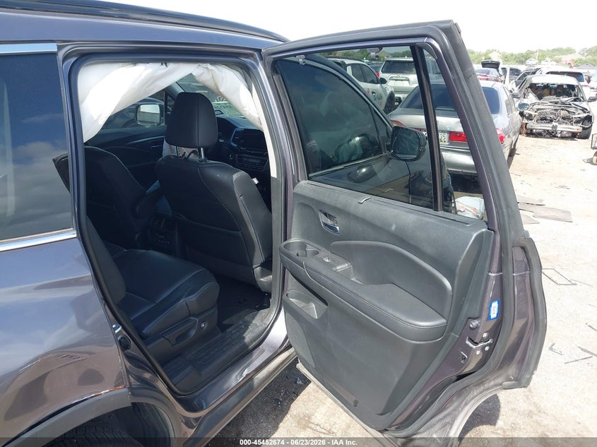 2022 Honda Pilot VIN 5FNYF5H2XNB016011 IAAI salvage auction — FRONT END, Original (Texas), sold $9,000 on 2026-07-29 (photo 8)