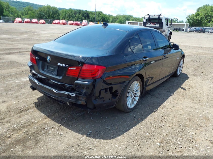 2013 BMW 5er VIN WBAXH5C58DDW15855 IAAI salvage auction — FRONT & REAR, Salvage Title, sold $975 on 2026-09-11 (photo 4)