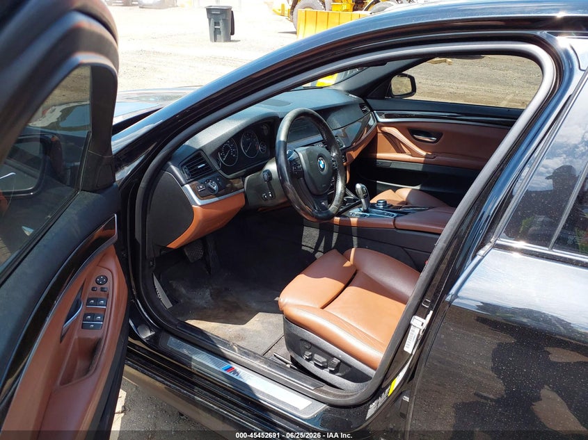 2013 BMW 5er VIN WBAXH5C58DDW15855 IAAI salvage auction — FRONT & REAR, Salvage Title, sold $975 on 2026-09-11 (photo 5)
