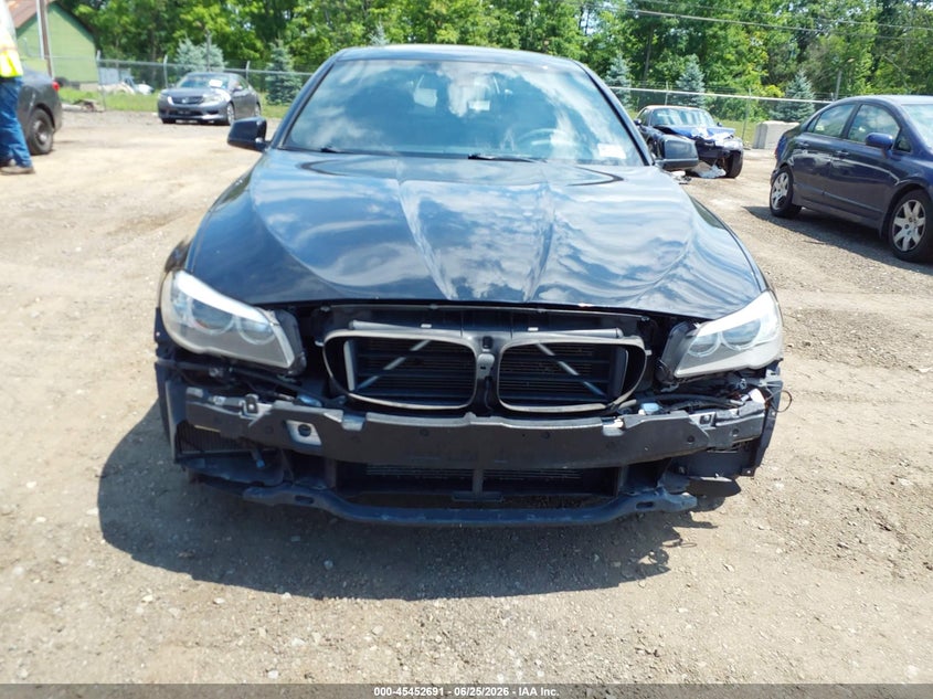 2013 BMW 5er VIN WBAXH5C58DDW15855 IAAI salvage auction — FRONT & REAR, Salvage Title, sold $975 on 2026-09-11 (photo 6)