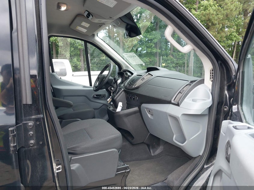 2018 Ford Transit-350 VIN 1FBZX2ZM0JKB52942 IAAI salvage auction — NORMAL WEAR, SF97 (Virginia), sold $22,050 on 2026-07-22 (photo 5)