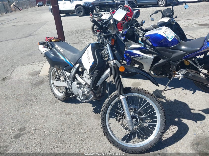 2017 Suzuki VIN JS1SP46A4H2101421 IAAI salvage auction — FRONT END, Salvage Title, sold $1,700 on 2026-07-29 (photo 1)