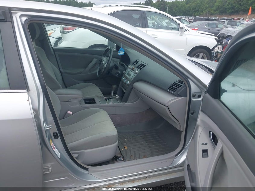 2007 Toyota Camry VIN JTNBE46KX73039385 IAAI salvage auction — NORMAL WEAR, Clear (Massachusetts), sold $675 on 2026-07-17 (photo 5)
