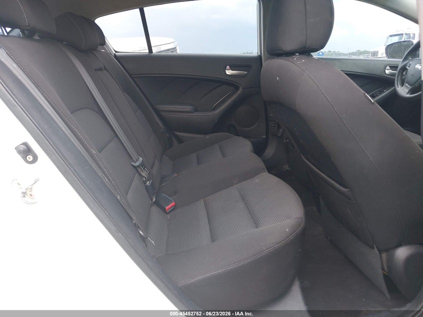 2017 Kia Forte VIN KNAFK5A88H5718221 IAAI salvage auction — FRONT END, Salvage Title, sold $650 on 2026-07-29 (photo 8)