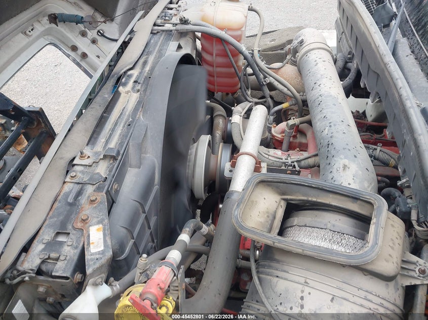 2017 International VIN 3HAWDTAR7HL477953 IAAI salvage auction — NORMAL WEAR, Clear (Pennsylvania), sold $16,750 on 2026-07-24 (photo 9)