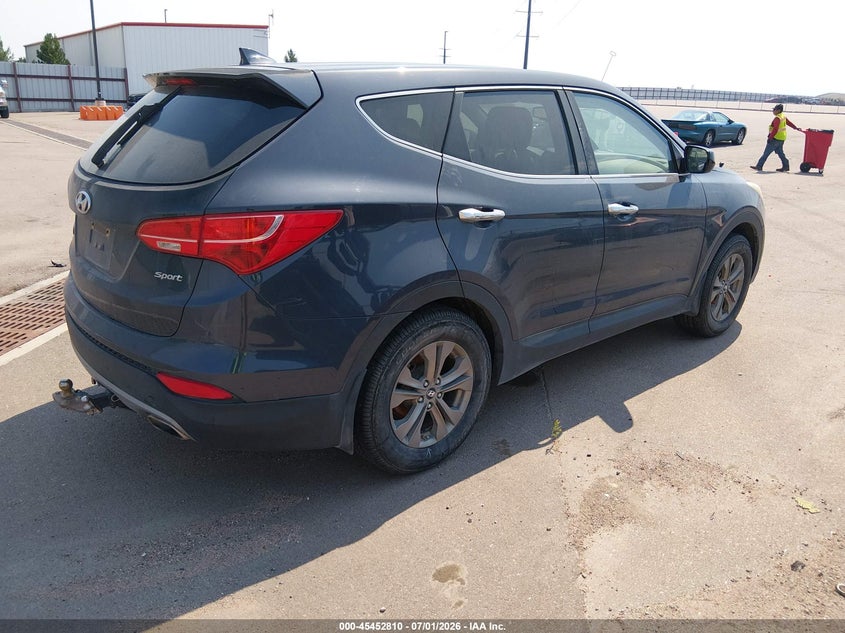 2014 Hyundai VIN 5XYZT3LB4EG159392 IAAI salvage auction — NORMAL WEAR, Salvage Title, sold $1,300 on 2026-07-29 (photo 4)