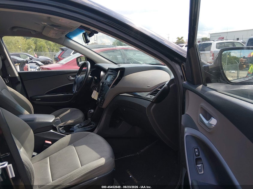 2014 Hyundai Santa fe VIN 5XYZUDLB2EG156297 IAAI salvage auction — REAR END, Salvage Title, sold $1,100 on 2026-07-29 (photo 5)