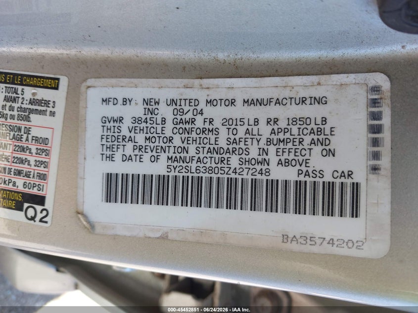 2005 Pontiac Vibe VIN 5Y2SL63805Z427248 IAAI salvage auction — NORMAL WEAR, Original (Ohio), sold $275 on 2026-07-20 (photo 9)