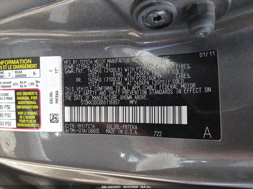 2011 Toyota Sienna VIN 5TDKK3DC6BS116957 IAAI salvage auction — NORMAL WEAR, Clear (Illinois), sold $1,825 on 2026-07-08 (photo 9)