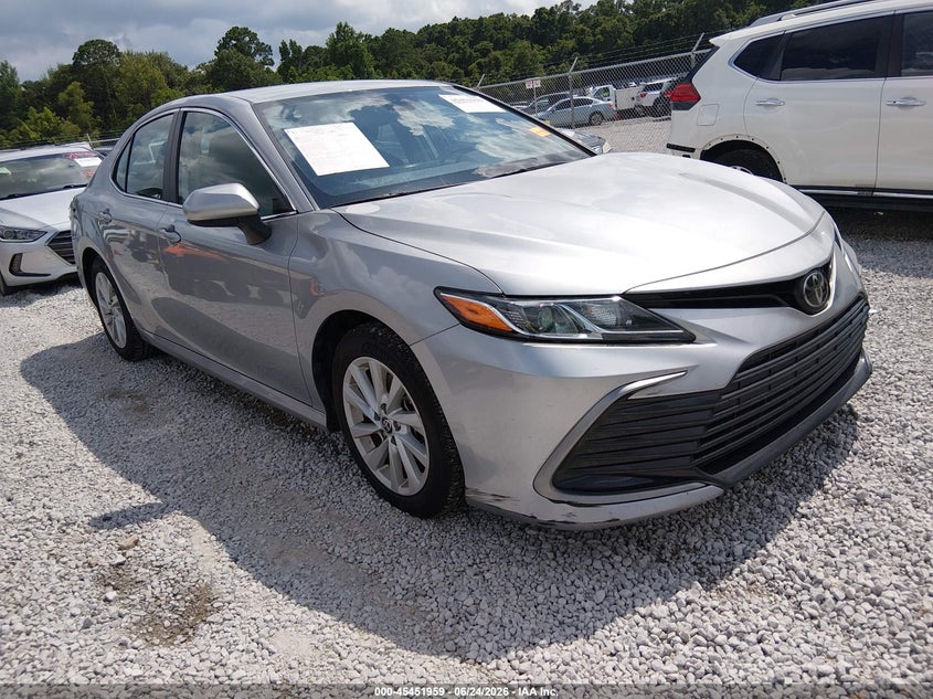 2024 Toyota Camry VIN 4T1C11AK5RU214225 IAAI salvage auction — LEFT SIDE, Salvage Title, sold $8,400 on 2026-07-30 (photo 1)