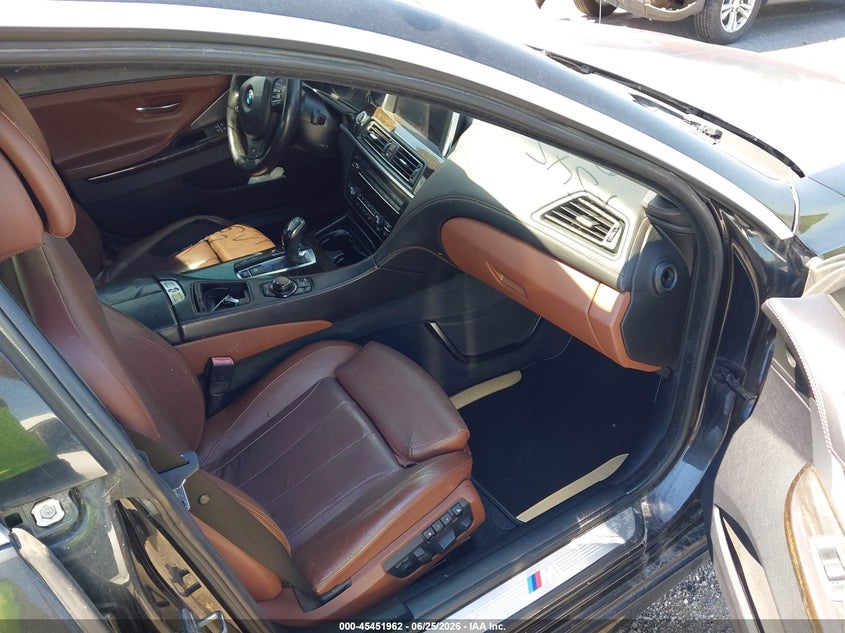 2013 BMW 6er VIN WBA6B2C5XDDG66854 IAAI salvage auction — NORMAL WEAR, Clear (Virginia), sold $1,400 on 2026-07-07 (photo 5)