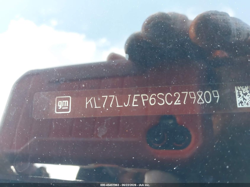 2025 Chevrolet Trax VIN KL77LJEP6SC279809 IAAI salvage auction — SIDE, Rebuildable (Florida), sold $6,700 on 2026-07-30 (photo 9)