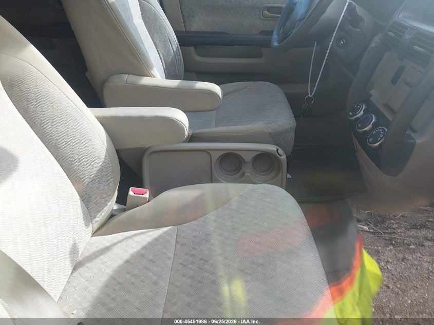 2006 Honda Cr-v VIN SHSRD68576U400249 IAAI salvage auction — NORMAL WEAR, Clear (Maryland), sold $1,100 on 2026-07-09 (photo 5)