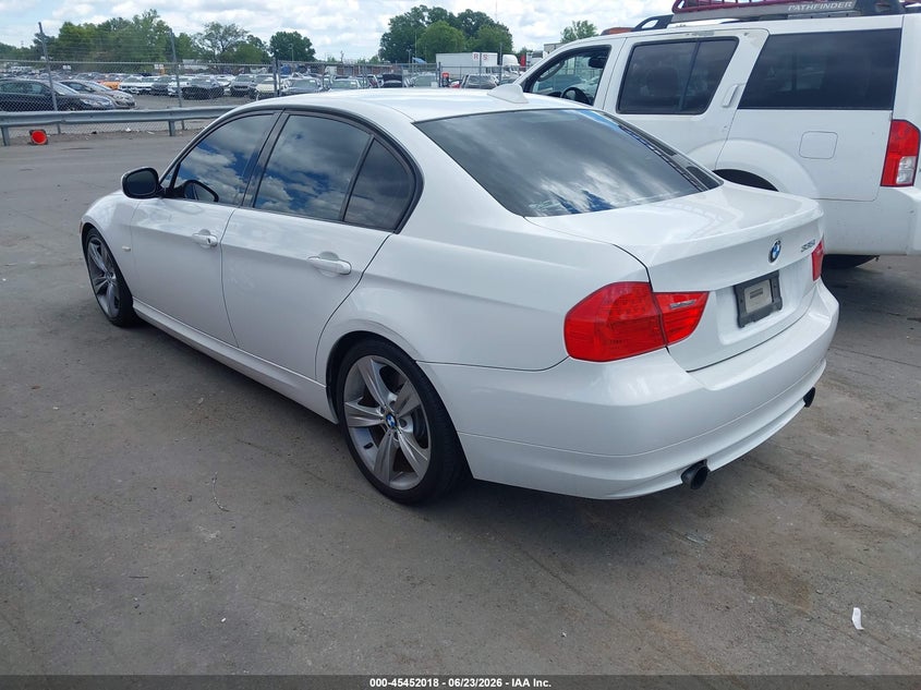 2011 BMW 3 series VIN WBAPM5C52BE576425 IAAI salvage auction — RIGHT REAR, Salvage (North Carolina), sold $1,800 on 2026-07-20 (photo 3)