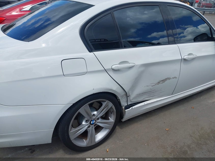 2011 BMW 3 series VIN WBAPM5C52BE576425 IAAI salvage auction — RIGHT REAR, Salvage (North Carolina), sold $1,800 on 2026-07-20 (photo 6)