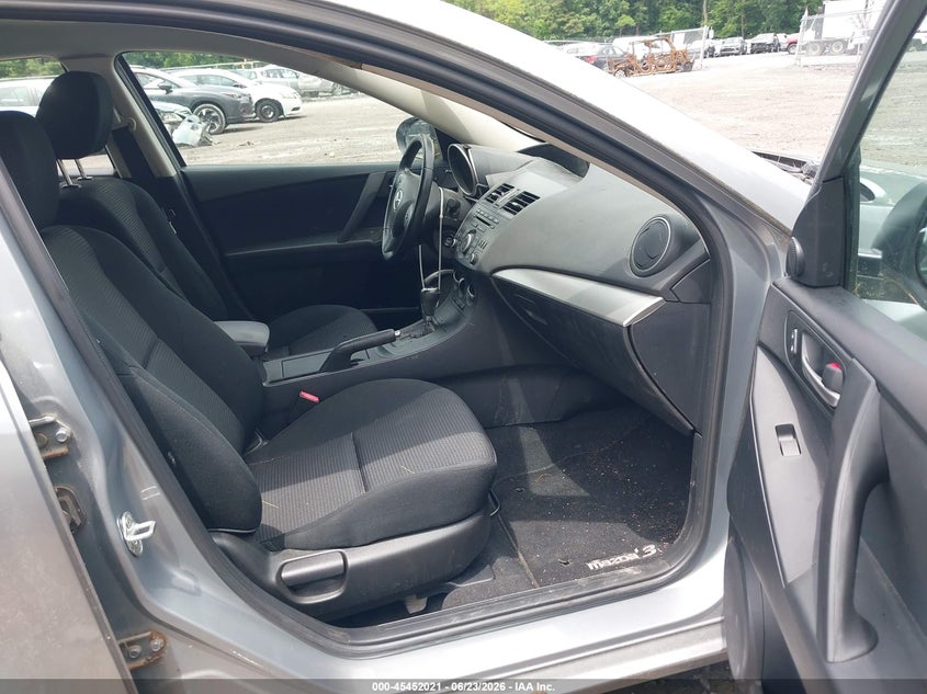 2012 Mazda 3 VIN JM1BL1L88C1613375 IAAI salvage auction — NORMAL WEAR, Clear (New York), sold $325 on 2026-07-15 (photo 5)