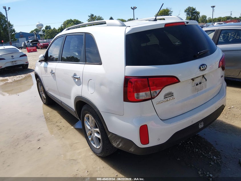 2015 Kia Sorento VIN 5XYKTCA63FG564071 IAAI salvage auction — NORMAL WEAR, Clear (Illinois), sold $1,025 on 2026-07-21 (photo 3)