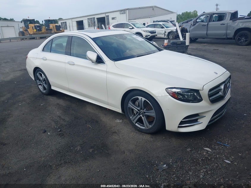 2017 Mercedes-benz E-klasse VIN WDDZF4JB7HA289175 IAAI salvage auction — WATER/FLOOD, Salvage Title, sold $6,800 on 2026-07-26 (photo 1)