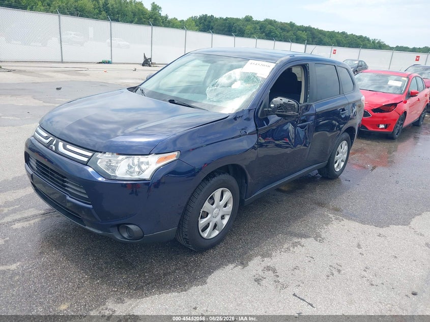 2014 Mitsubishi Outlander VIN JA4AD2A34EZ017118 IAAI salvage auction — SIDE, Clear (Indiana), sold $825 on 2026-07-23 (photo 2)