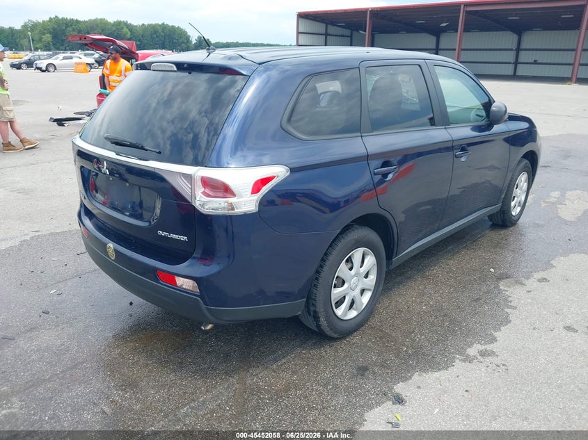 2014 Mitsubishi Outlander VIN JA4AD2A34EZ017118 IAAI salvage auction — SIDE, Clear (Indiana), sold $825 on 2026-07-23 (photo 4)