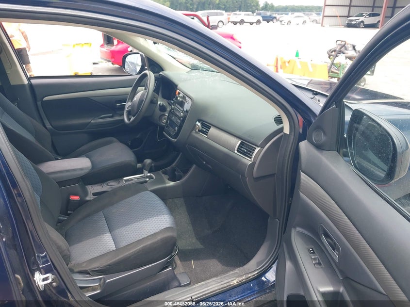 2014 Mitsubishi Outlander VIN JA4AD2A34EZ017118 IAAI salvage auction — SIDE, Clear (Indiana), sold $825 on 2026-07-23 (photo 5)