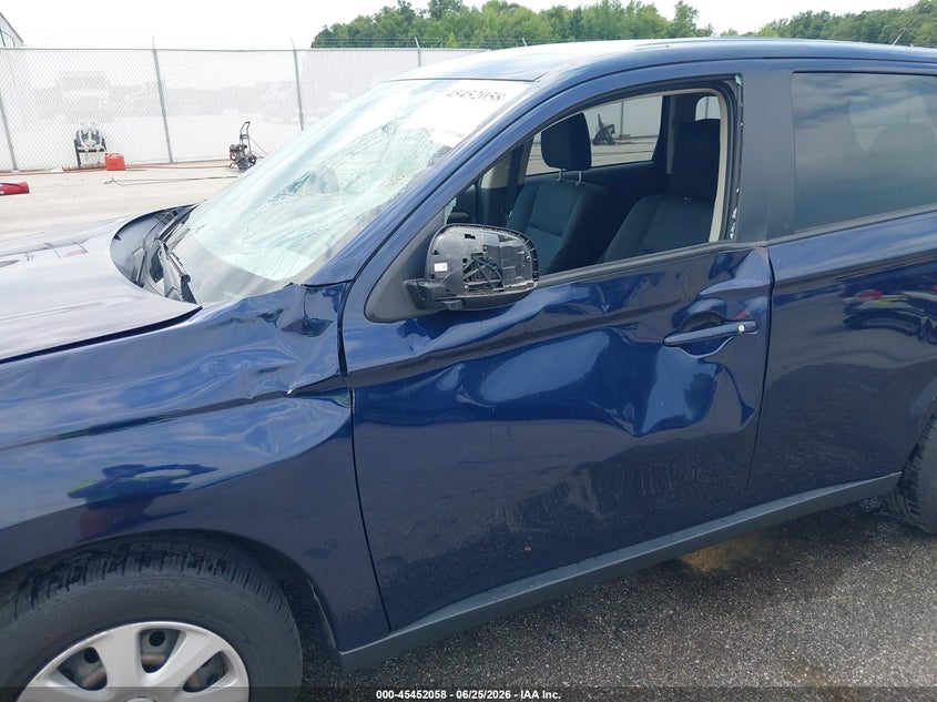 2014 Mitsubishi Outlander VIN JA4AD2A34EZ017118 IAAI salvage auction — SIDE, Clear (Indiana), sold $825 on 2026-07-23 (photo 6)