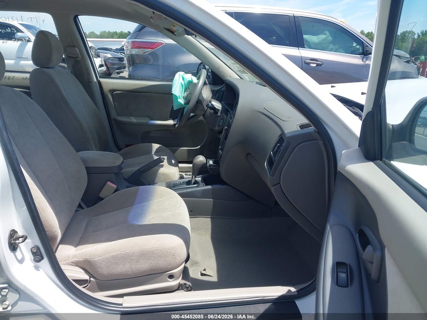 2005 Hyundai Elantra VIN KMHDN46D15U106294 IAAI salvage auction — FRONT END, Salvage (North Carolina), sold $275 on 2026-08-02 (photo 5)