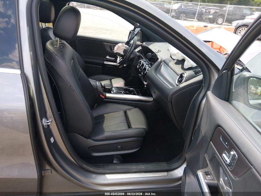 2021 Mercedes-benz VIN W1N4N4HB2MJ273675 IAAI salvage auction — FRONT END, Salvage Title, sold $3,600 on 2026-08-23 (photo 5)
