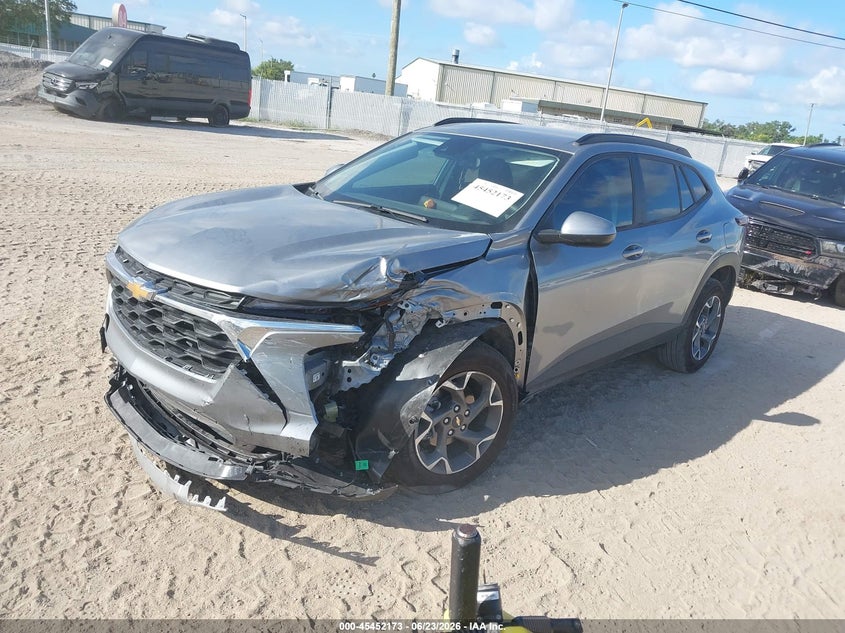 2026 Chevrolet Trax VIN KL77LHEP1TC085649 IAAI salvage auction — LEFT FRONT, Salvage Title, sold $325 on 2026-07-28 (photo 2)