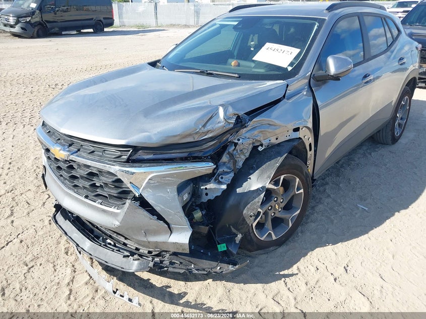 2026 Chevrolet Trax VIN KL77LHEP1TC085649 IAAI salvage auction — LEFT FRONT, Salvage Title, sold $325 on 2026-07-28 (photo 6)