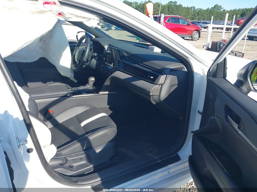 2026 Toyota Camry VIN 4T1DAACK3TU735548 IAAI salvage auction — SIDE, Salvage Title, sold $15,500 on 2026-08-05 (photo 5)