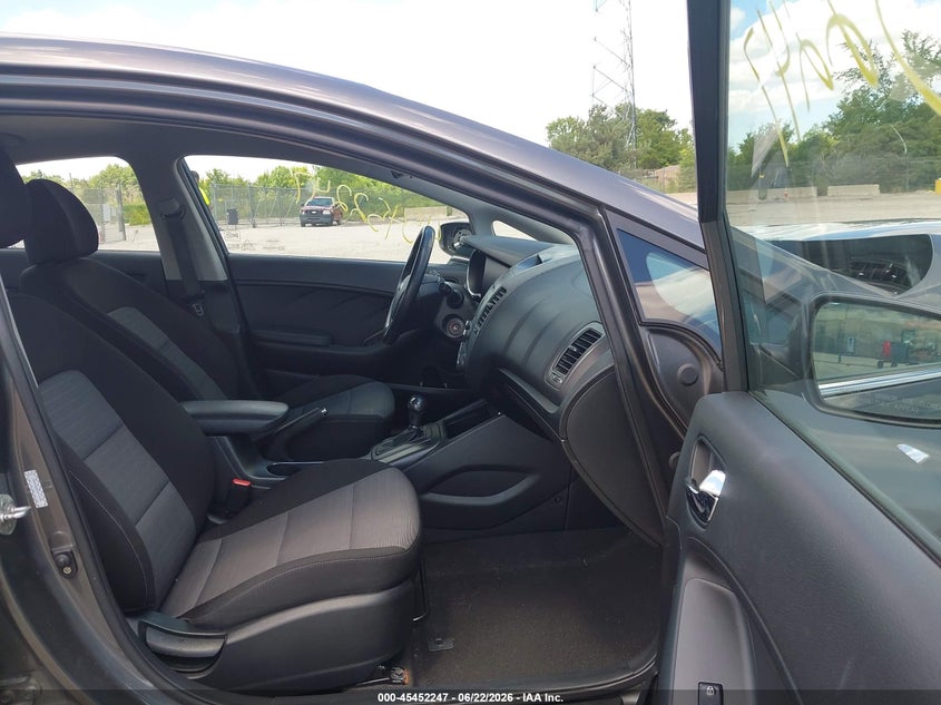 2014 Kia Forte VIN KNAFX4A87E5115381 IAAI salvage auction — FRONT END, Junk Bill Of Sale Mv2459 (Wisconsin), sold $500 on 2026-07-07 (photo 5)
