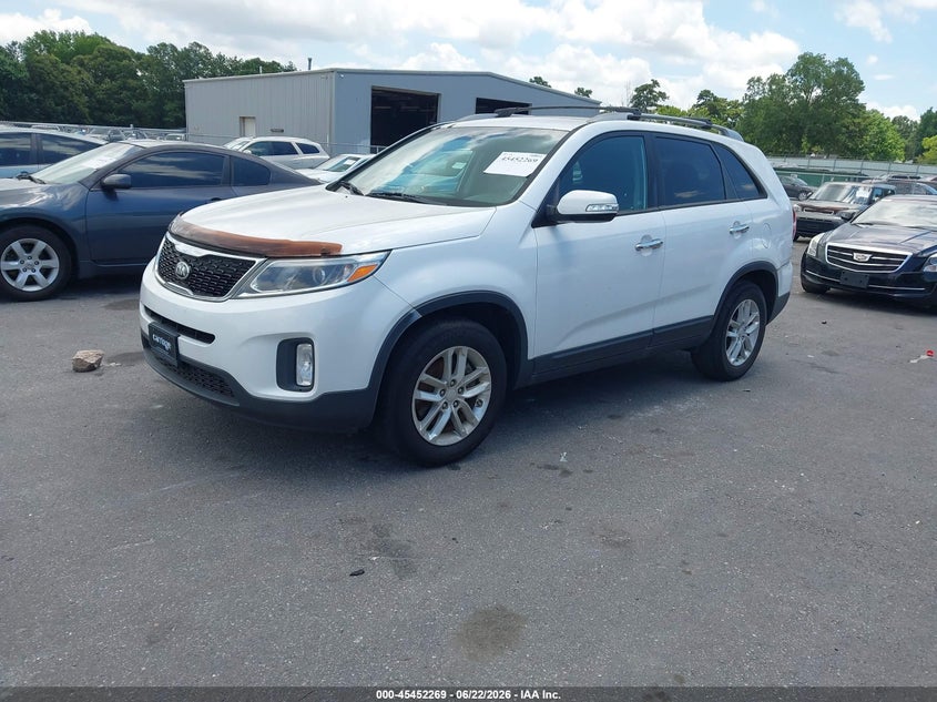 2015 Kia Sorento VIN 5XYKT4A63FG622945 IAAI salvage auction — NORMAL WEAR, Clear (Georgia), sold $1,425 on 2026-07-08 (photo 2)