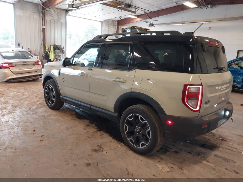 2025 Ford Bronco sport VIN 3FMCR9CNXSRE43186 IAAI salvage auction — REAR END, Clear (Michigan), sold $14,100 on 2026-07-28 (photo 3)