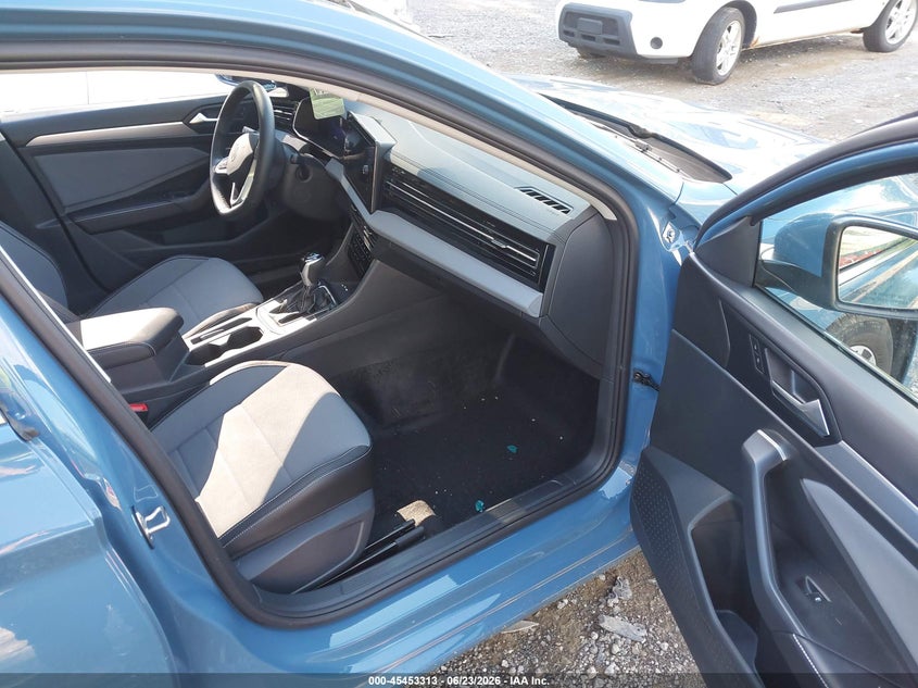 2026 Volkswagen Jetta VIN 3VW7W7BU9TM022275 IAAI salvage auction — LEFT FRONT, Salvage Title, sold $4,600 on 2026-07-29 (photo 5)
