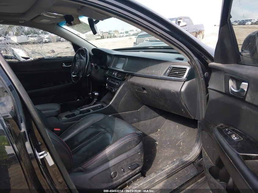 2018 Kia Optima VIN 5XXGW4L21JG216277 IAAI salvage auction — SIDE, Salvage Title, sold $500 on 2026-07-30 (photo 5)