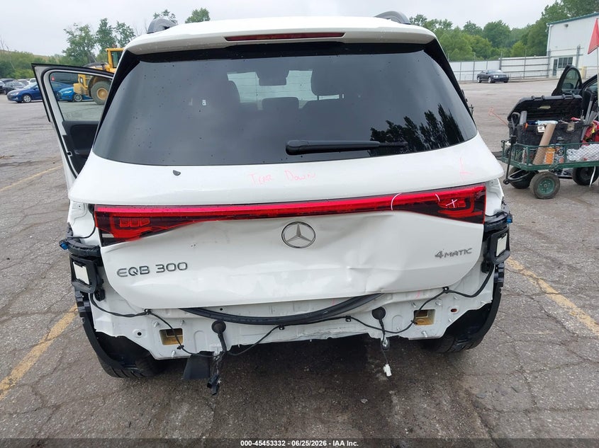 2022 Mercedes-benz VIN W1N9M0KB8NN012376 IAAI salvage auction — REAR END, Clear (Michigan), sold $11,600 on 2026-07-31 (photo 6)