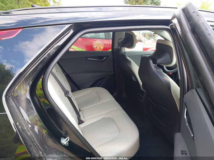 2025 Kia Niro VIN KNDCR3LE9S5233800 IAAI salvage auction — HAIL, Salvage Title, sold $4,000 on 2026-07-22 (photo 8)