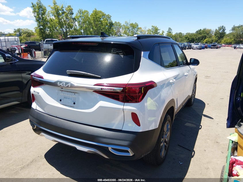 2023 Kia Seltos VIN KNDEUCAA1P7417776 IAAI salvage auction — HAIL, Salvage (Ohio), sold $7,300 on 2026-07-21 (photo 4)