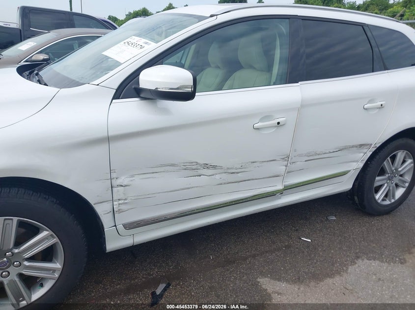 2017 Volvo Xc60 VIN YV440MDU8H2192139 IAAI salvage auction — SIDE, Salvage (Louisiana), sold $4,200 on 2026-07-21 (photo 6)