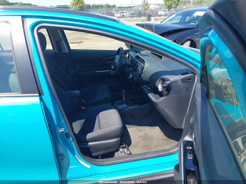 2018 Toyota Prius c VIN JTDKDTB31J1616677 IAAI salvage auction — UNKNOWN, Salvage (Virginia), sold $5,350 on 2026-07-07 (photo 5)