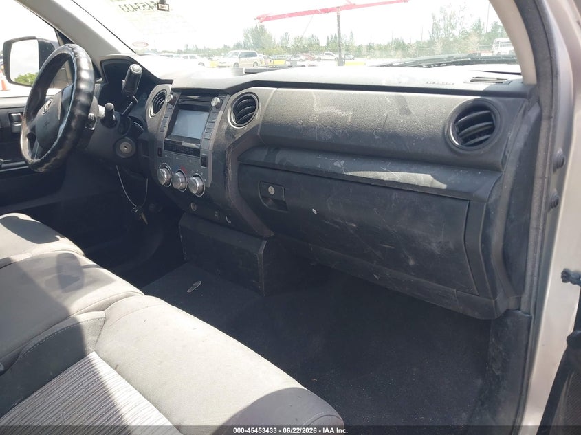 2014 Toyota Tundra VIN 5TFRU5F16EX033155 IAAI salvage auction — ENGINE DAMAGE, Clear (Florida), sold $4,000 on 2026-07-23 (photo 5)