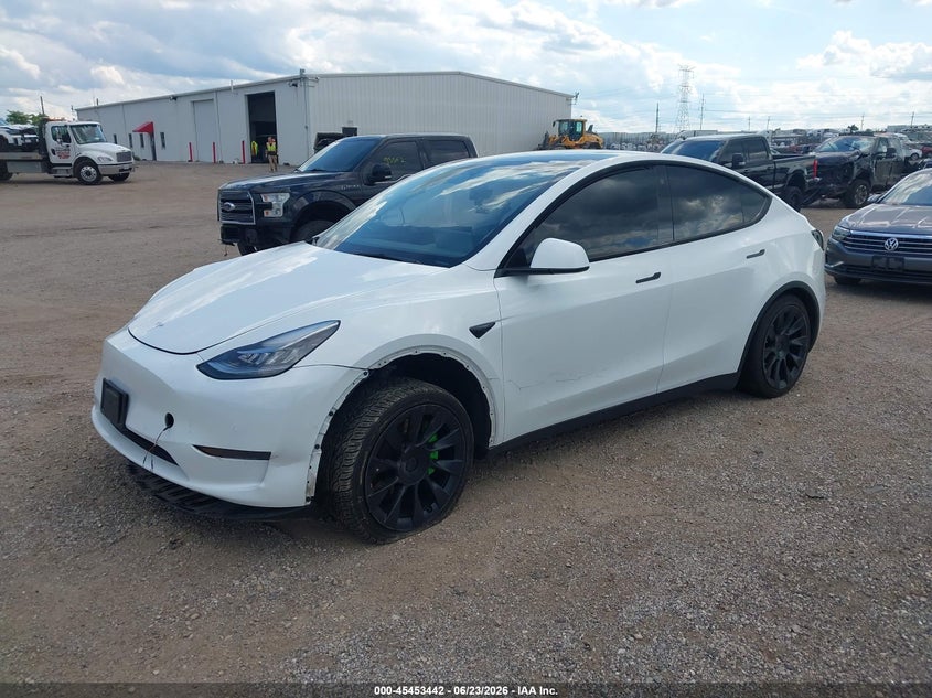 2021 Tesla Model y VIN 5YJYGDEE5MF306144 IAAI salvage auction — RIGHT FRONT, Salvage (Illinois), sold $7,500 on 2026-07-30 (photo 2)