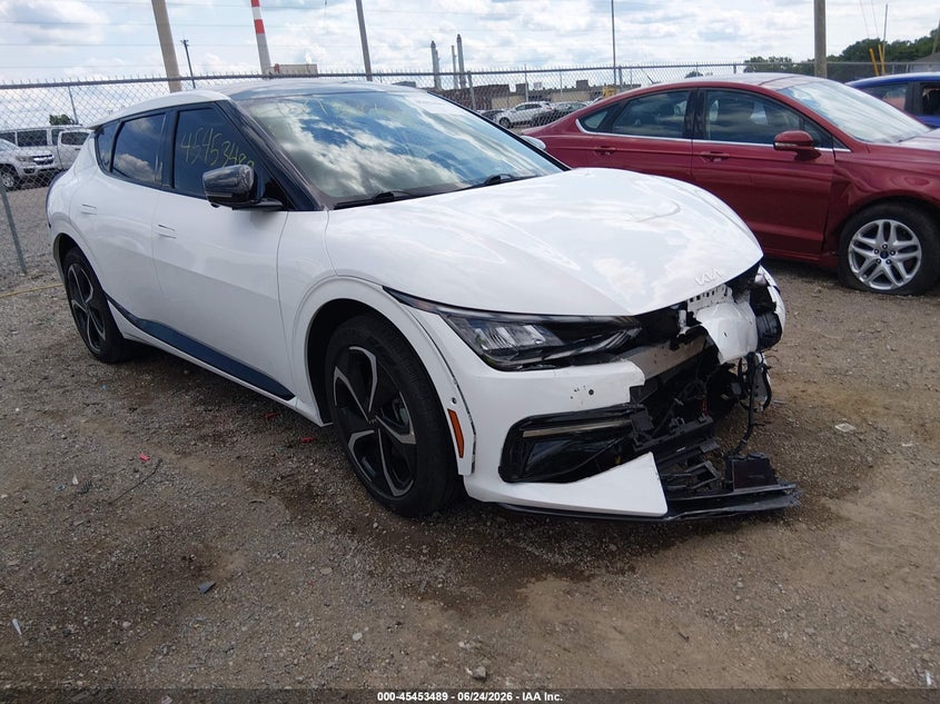 2024 Kia Ev6 VIN KNDC4DLC0R5215425 IAAI salvage auction — FRONT END, Wait Title, sold $11,900 on 2026-08-16 (photo 1)