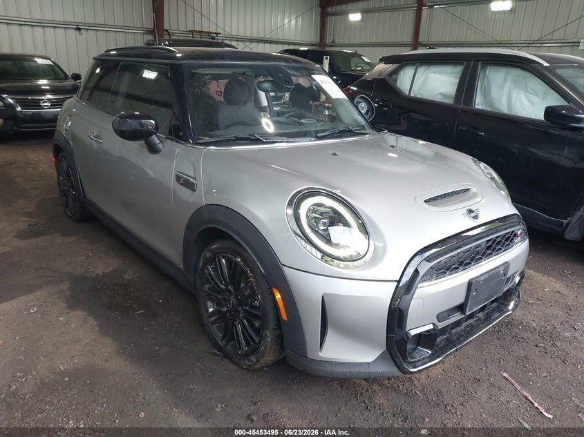 2024 Mini Hard top VIN WMW53DH00R2U74764 IAAI salvage auction — LEFT SIDE, Salvage Title, sold $5,150 on 2026-08-06 (photo 1)