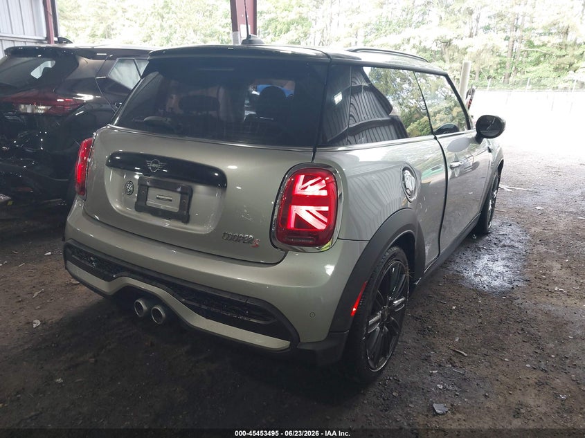 2024 Mini Hard top VIN WMW53DH00R2U74764 IAAI salvage auction — LEFT SIDE, Salvage Title, sold $5,150 on 2026-08-06 (photo 4)