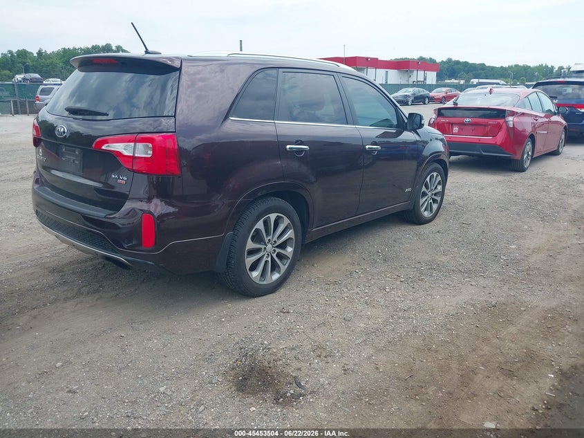 2014 Kia Sorento VIN 5XYKWDA7XEG538605 IAAI salvage auction — NORMAL WEAR, Clear (Maryland), sold $1,600 on 2026-07-16 (photo 4)